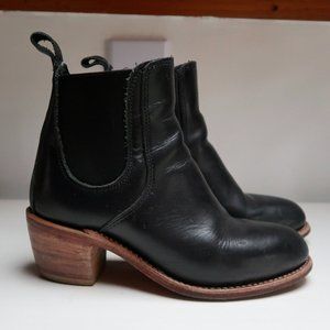 Red Wing Harriet Chelsea Boots 7